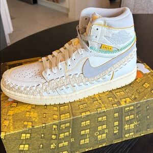 Air Jordan 1 Retro Men’s 9 Women’s 10.5